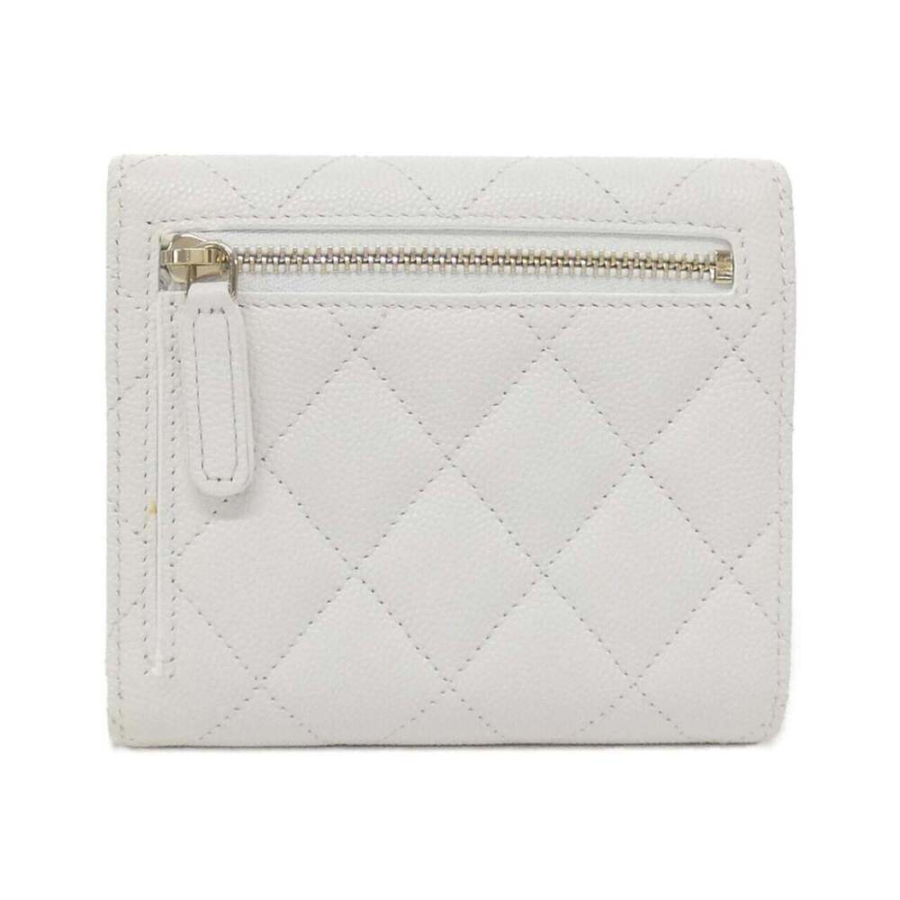 CHANEL White Wallet - Picture 2 of 10